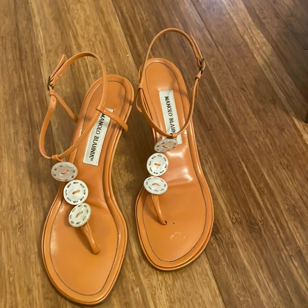 Manolo Blahnik T-strap Button Embellished Kitten Heel Sandals in Orange Leather
